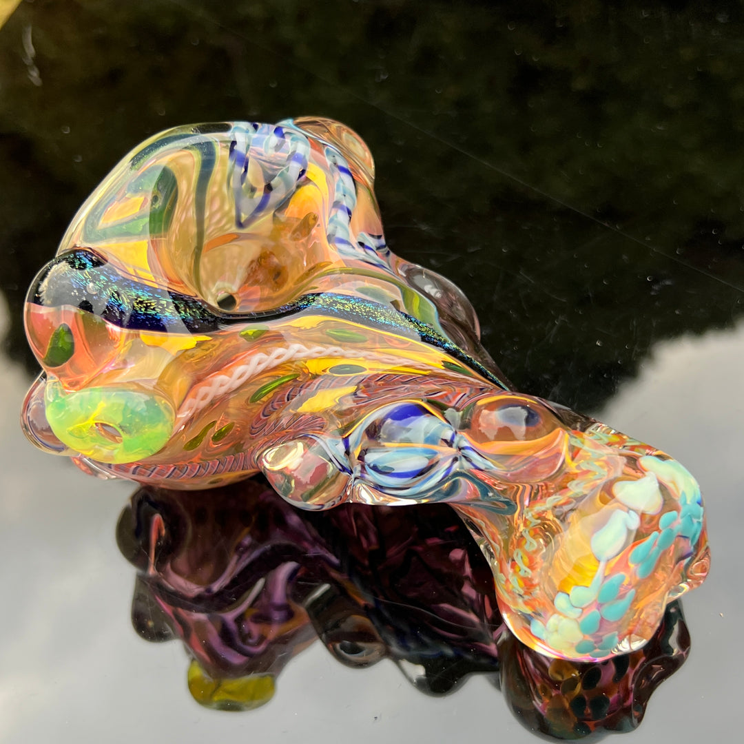 Molten Thick and Twisted Pipe Glass Pipe Molten Imagination   