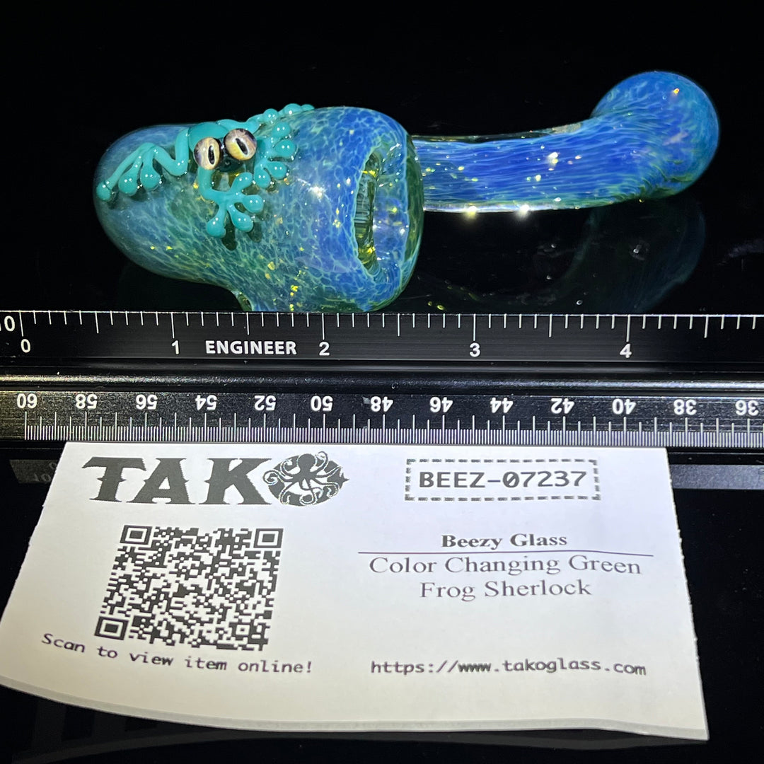 Color Changing Green Frog Sherlock Glass Pipe Beezy Glass   