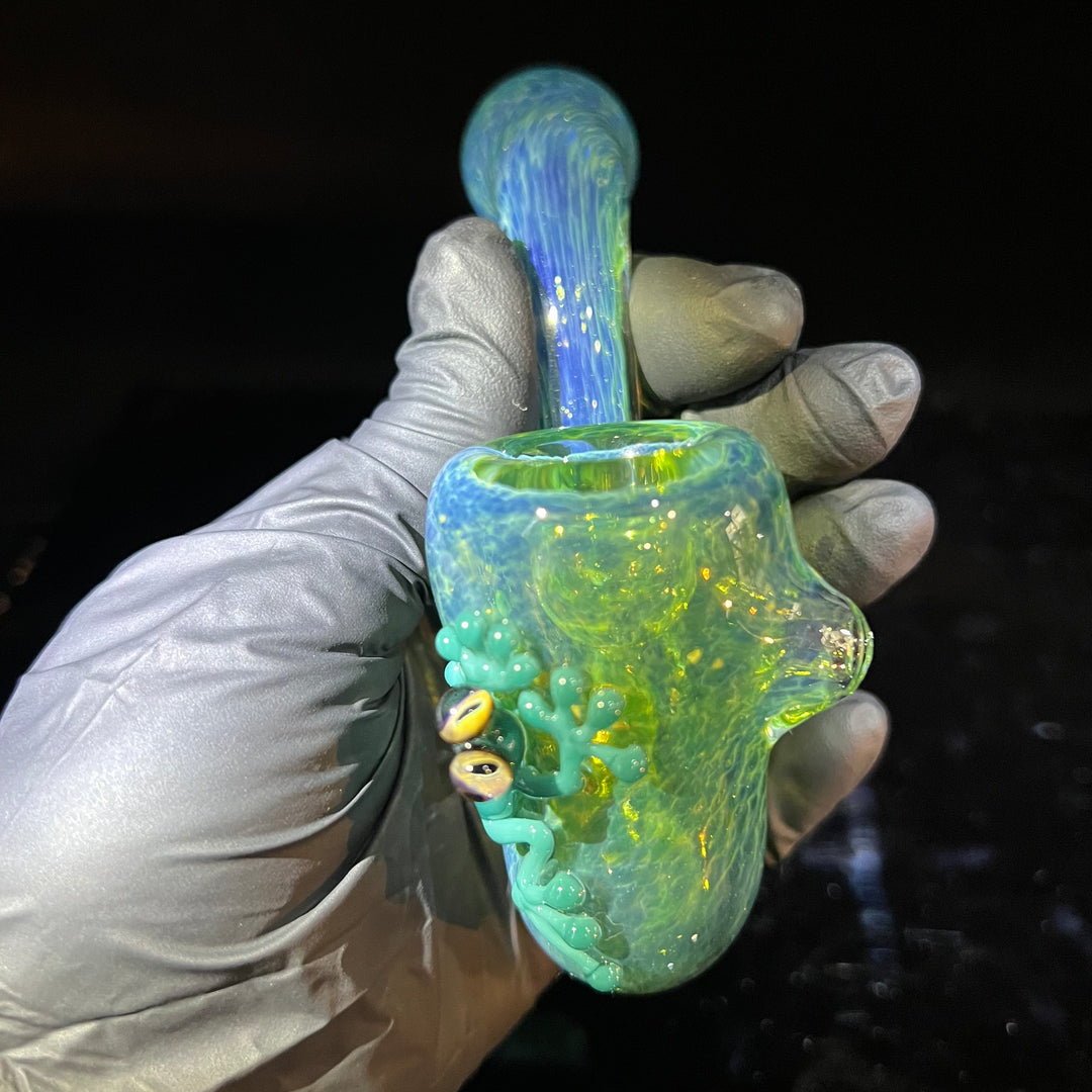 Color Changing Green Frog Sherlock Glass Pipe Beezy Glass   