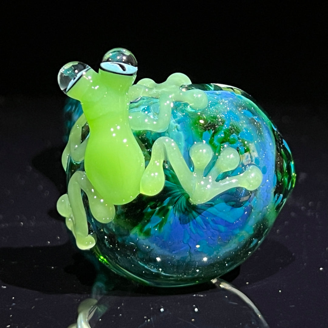 Exp Green Frog Spoon Glass Pipe Beezy Glass   