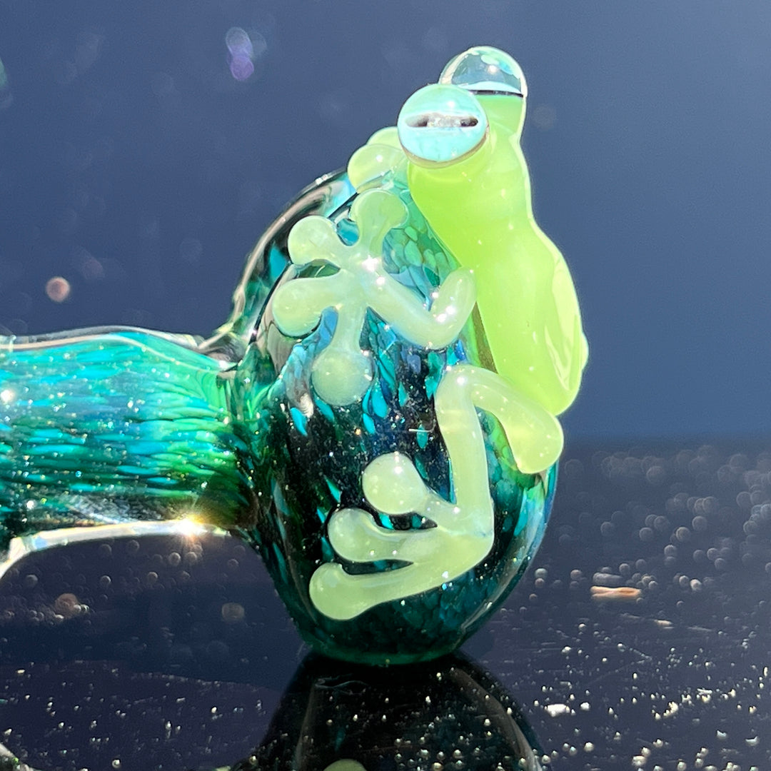 Exp Green Frog Spoon Glass Pipe Beezy Glass   