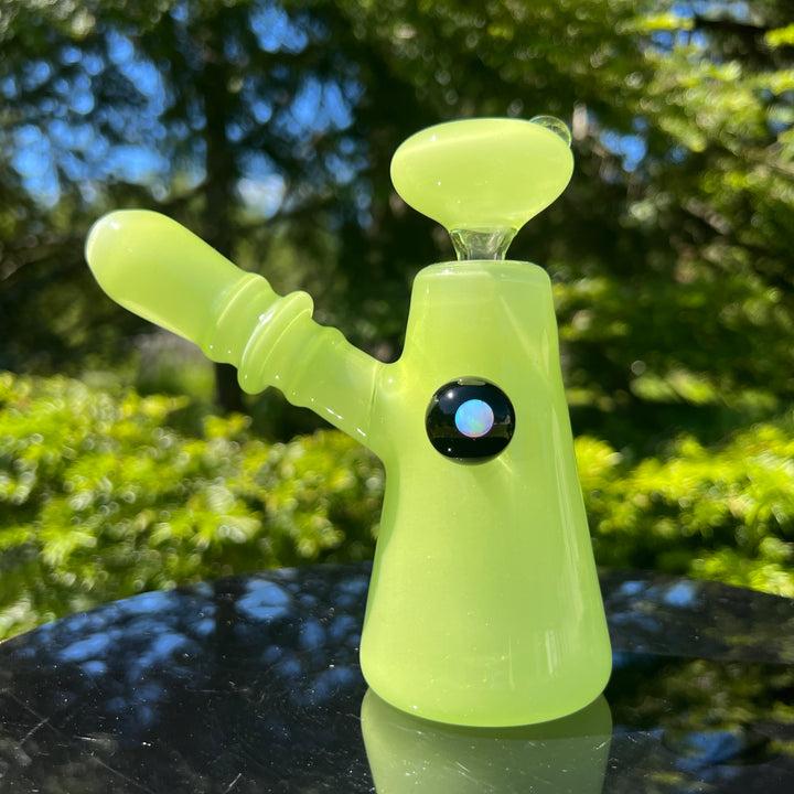 Lime White Satin Rig Glass Pipe Tako Glass   