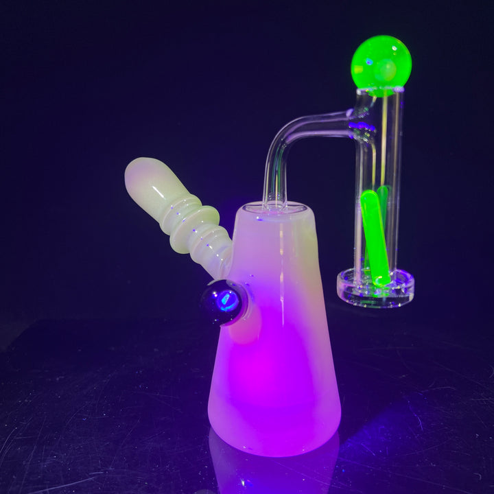 Lime White Satin Rig Glass Pipe Tako Glass   