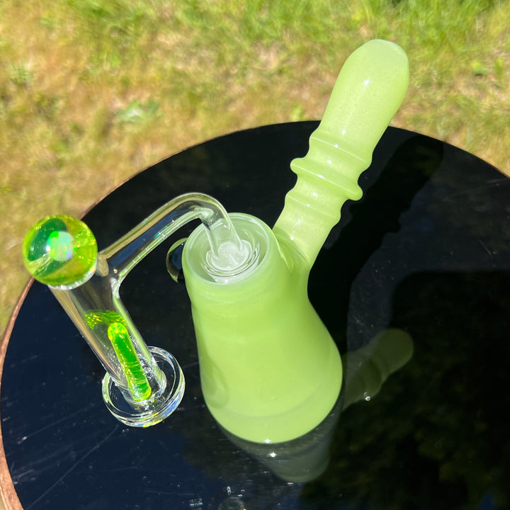 Lime White Satin Rig Glass Pipe Tako Glass   