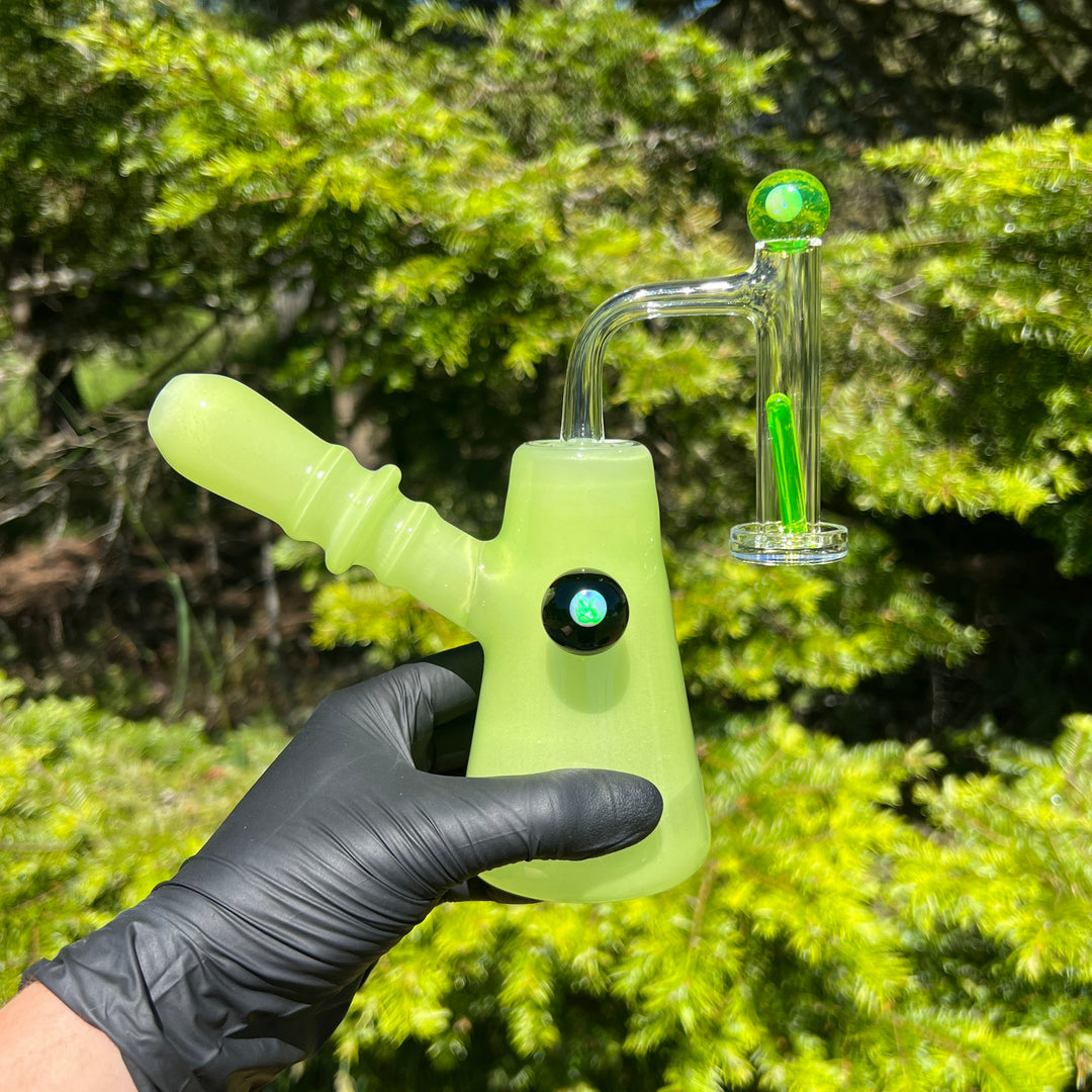 Lime White Satin Rig Glass Pipe Tako Glass   