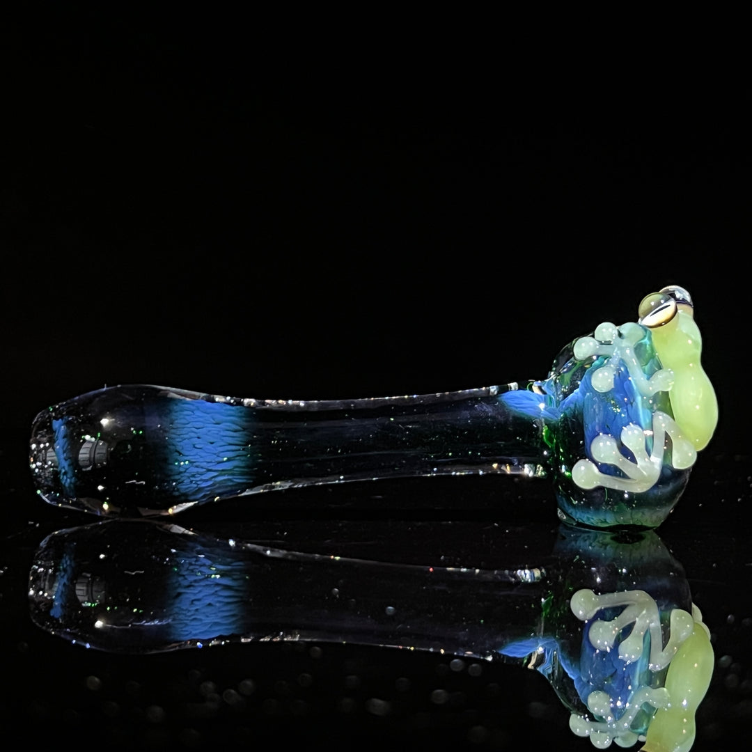 Exp Jade Frog Pipe Glass Pipe Beezy Glass   