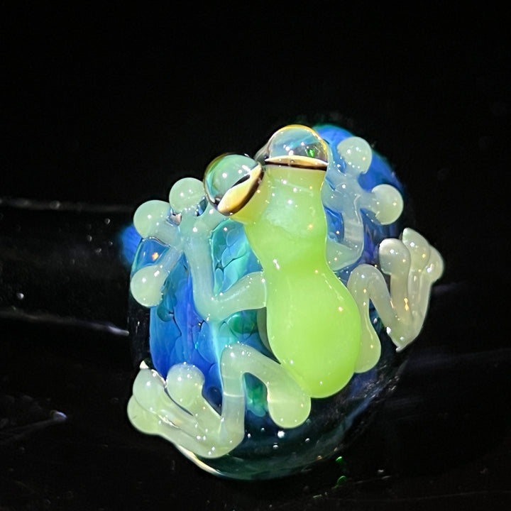 Exp Jade Frog Pipe Glass Pipe Beezy Glass   