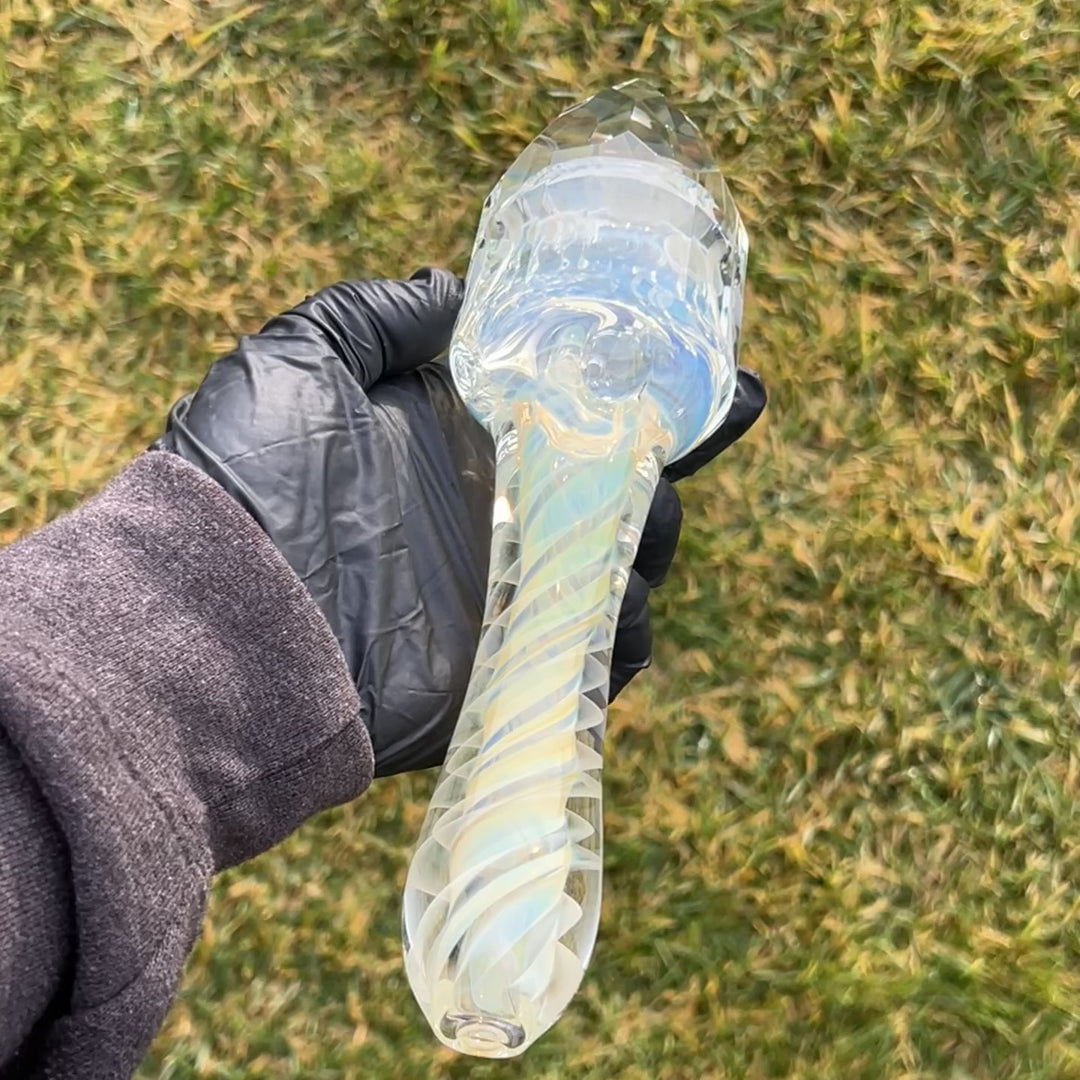 Magic Dragon Crystal Dagger Glass Pipe Tako Glass