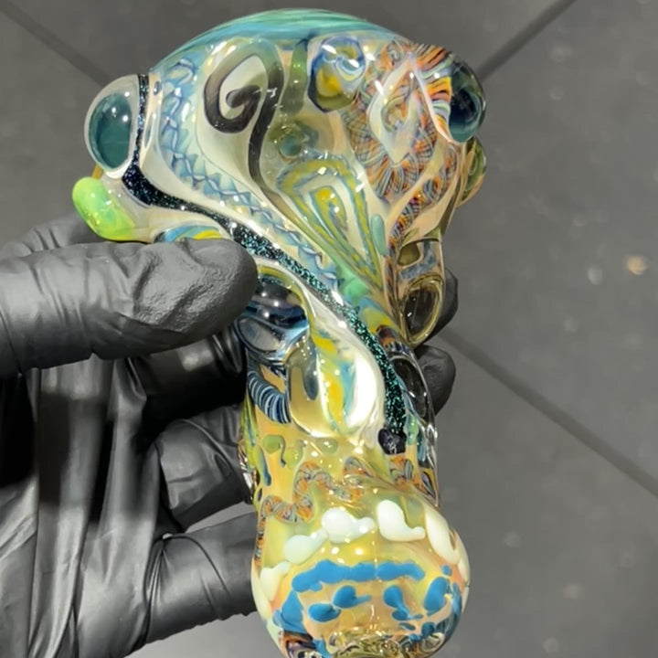 Molten Thick and Twisted Pipe Glass Pipe Molten Imagination