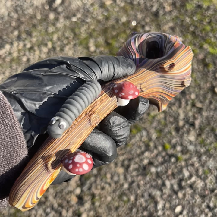 Wood Grain Caterpillar Gandalf Pipe Glass Pipe Wazoo Glass