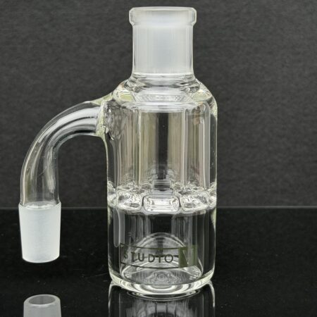 18mm 90° Studio V Dry Ash Catcher Accessories Tako Glass 18mm 90° Studio V Dry Ash Catcher